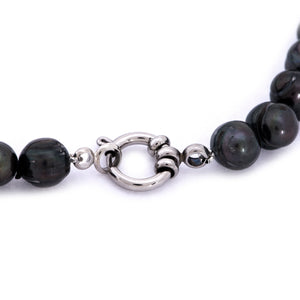 Hazel & Marie: Cultured Pearl bracelet large black pearls with clasp