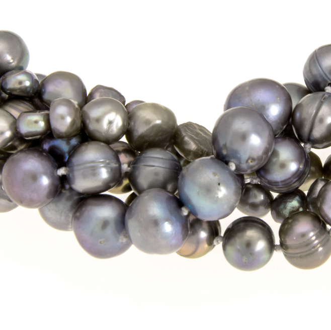 Signature Twist Pearl Necklace in Pewter – Hazel & Marie