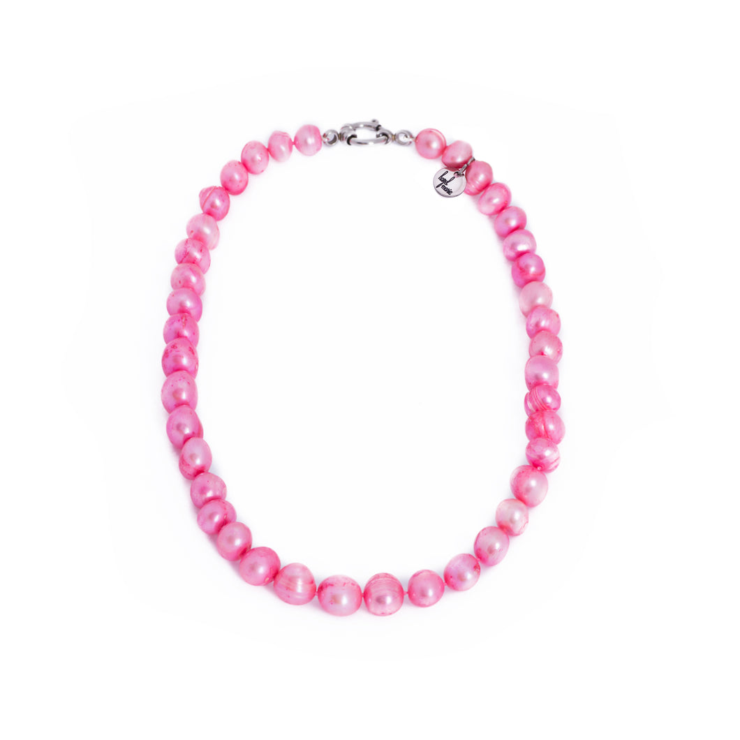 Hazel & Marie: Cultured Pearl Betty Large Size Pearl Necklace in Pink 