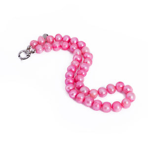 Hazel & Marie: Cultured Pearl Betty Large Size Pearl Necklace in Pink twist