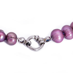 Hazel & Marie: Cultured Pearl bracelet large lavender, purple pearls with clasp