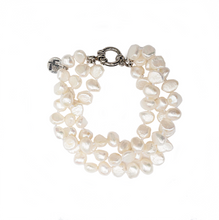 Load image into Gallery viewer, Hazel &amp; Marie: Cultured Pearl bracelet twisted in natural color