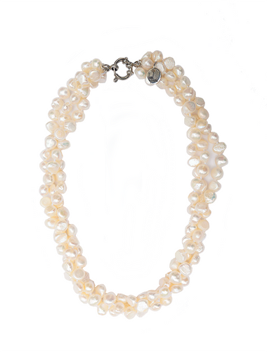 Hazel & Marie: Cultured Pearl necklace twisted in natural color